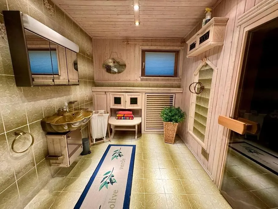 Romantisches Alpenchalet - Mit Sauna Und Kamin - Ruhig Und Zentral Bad Tölz Tyskland